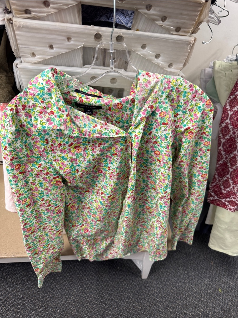 Lands’ end floral no iron supima button down size 10 // 070514